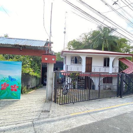 Blue Morpho House B&B Manuel Antonio Eksteriør billede